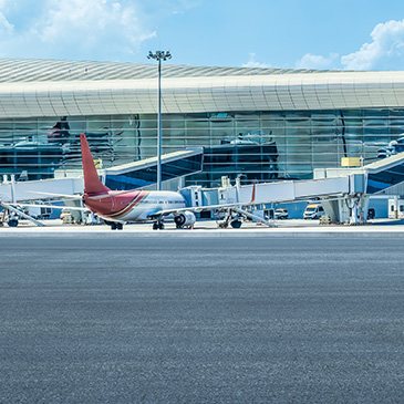 Pekerjaan sealing perkerasan bandara dengan sistem MAPEI